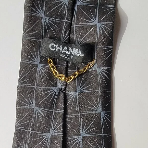 CHANEL Men's Vintage Tie 100% Silk Made in Italy Dark Grey w/ light blue pattern